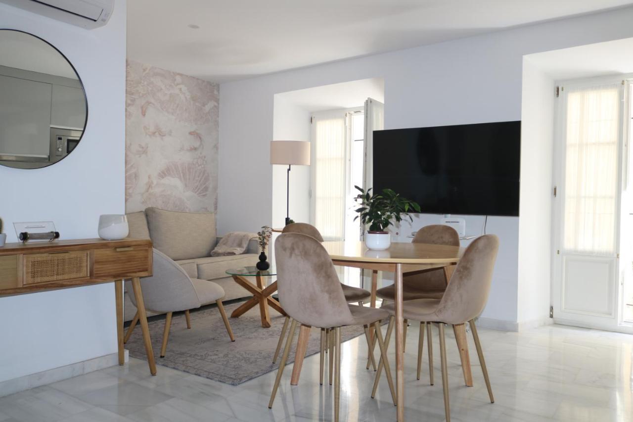 Apartamento Ohana Apartment Кадис Екстериор снимка